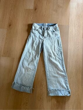 Kensie Light Blue Wide-Leg Jeans with Raw Hem